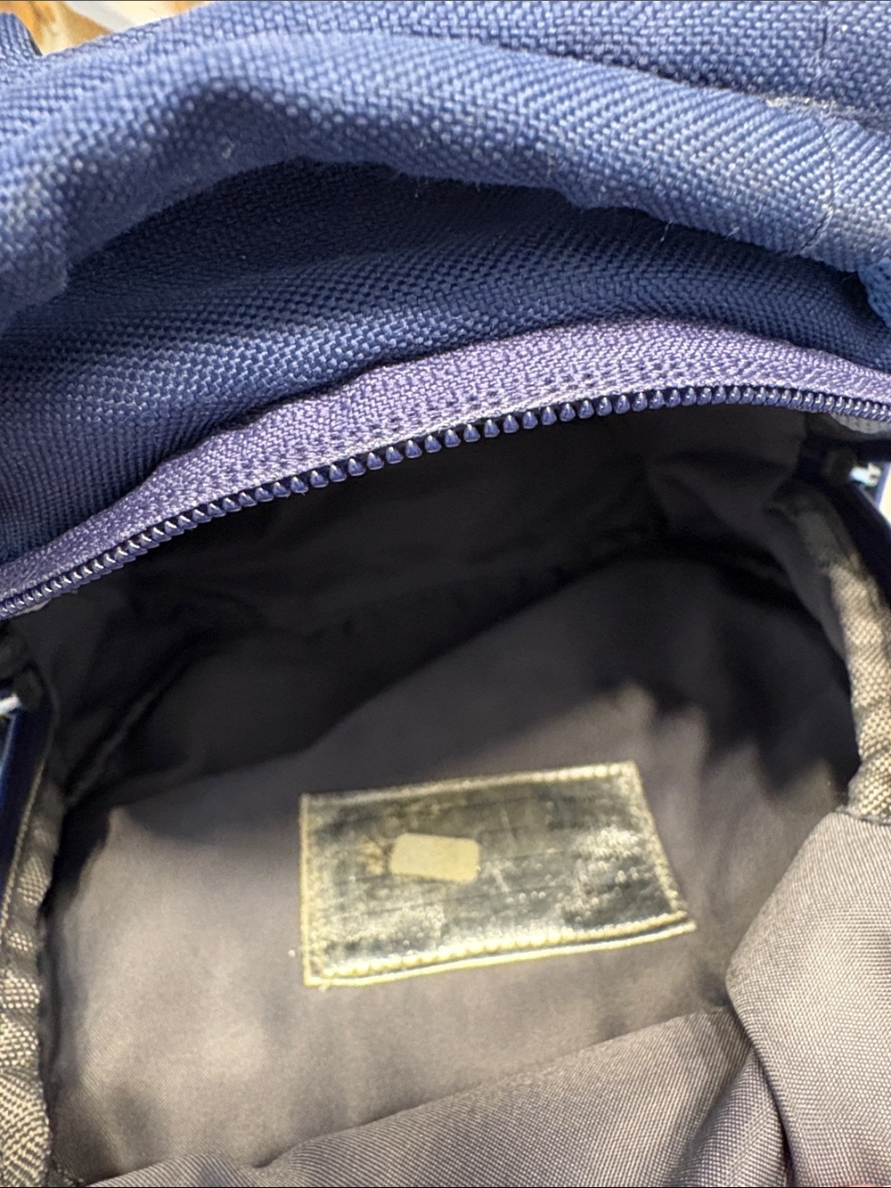 Pottery Barn Kids size Small Navy Dinosaur Skeleton Backpack - Unbranded - Picture 3 of 3